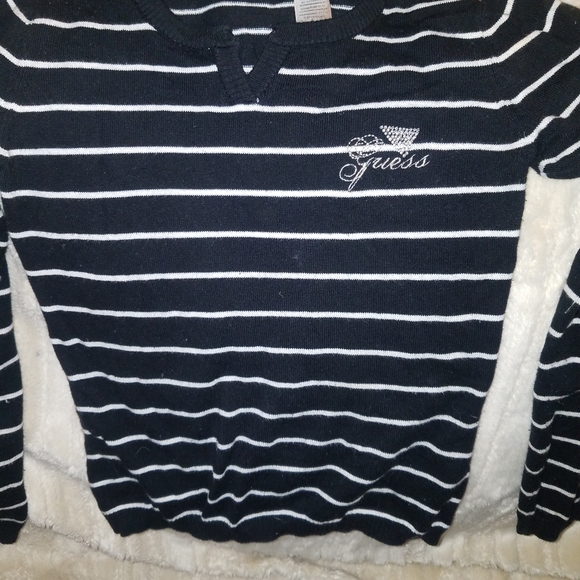 Guess sweater size medium - Picture 4 of 6